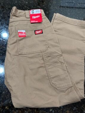 Milwaukee Men’s Tan Work Pants - Fit & Pockets, Size 34x32